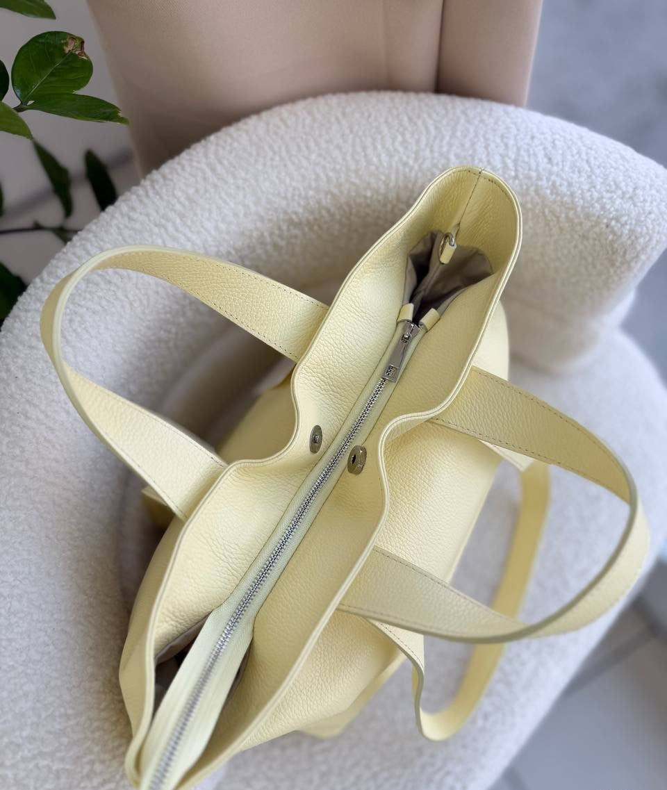 Elegant Leather Tote Bag